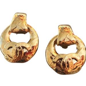 Rare Vintage Chanel clip -on earrings